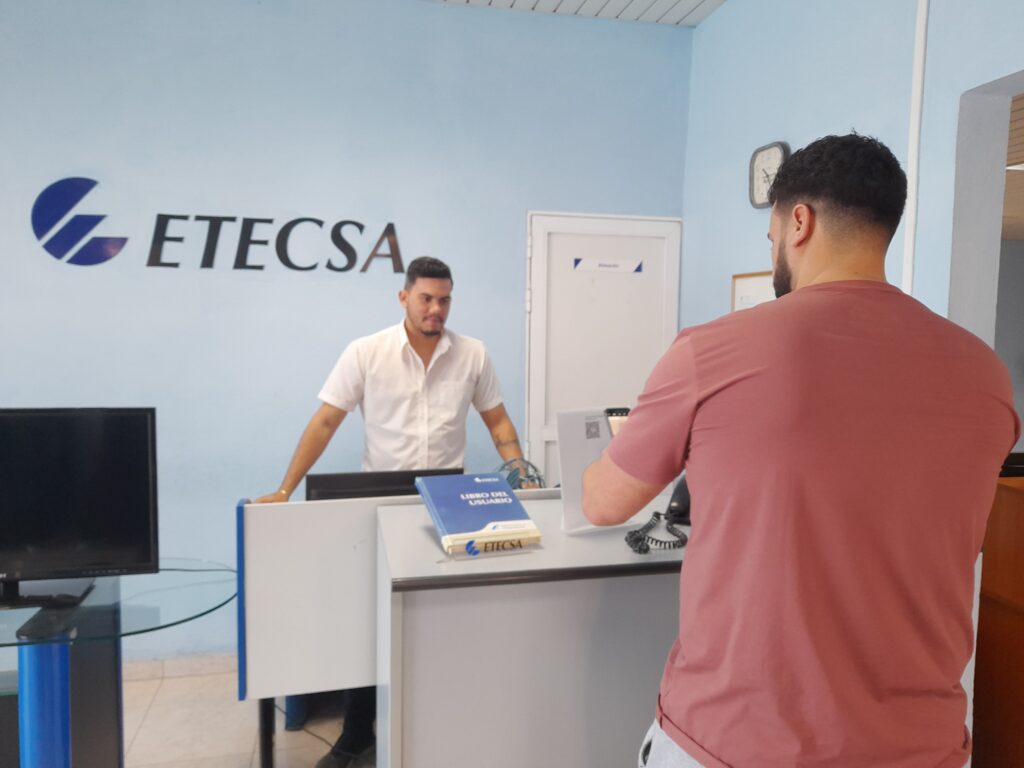 Afianza gestión de servicios el Centro de Telecomunicaciones de Cabaiguán