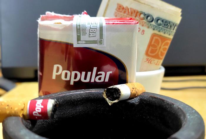Desde este 12 de abril regirán nuevos precios minoristas para el cigarro y el tabaco en Cuba (+ PDF)