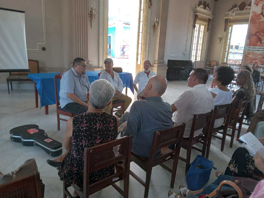 Coloquio de la Cultura Espirituana debate en torno a la trova cubana