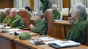 Encabezan Raúl y Díaz-Canel reunión del Consejo de Defensa Nacional