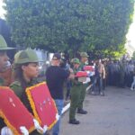 Rinden homenaje a bomberos caídos durante el derrumbe en Lamparilla 368 (+ Fotos)