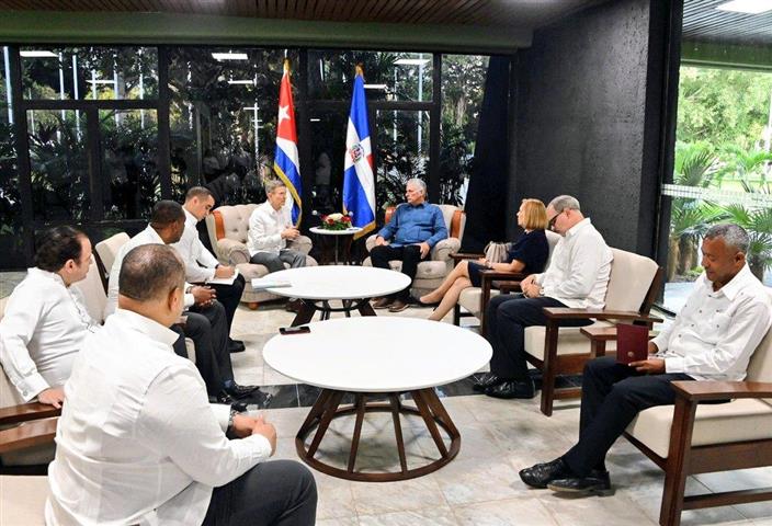 República Dominicana y Cuba por ampliar cooperación bilateral