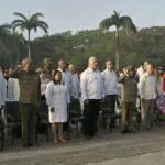 Raúl Castro y Díaz-Canel rinden homenaje a Vilma Espín