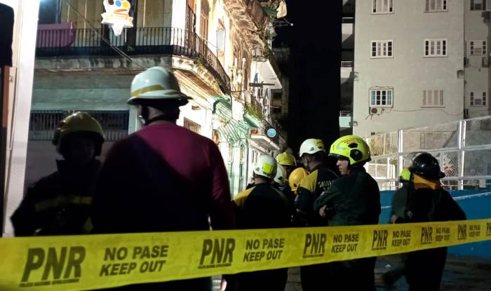 Continúan acciones de rescate tras derrumbe de edificio en Cuba