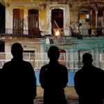 Fallecieron dos rescatistas tras derrumbe de edificio en Cuba