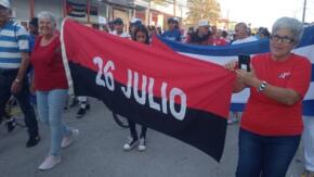 Esta primero de mayo el norte espirituano desfiló por el amor a Cuba. Foto: Luis René Méndez.