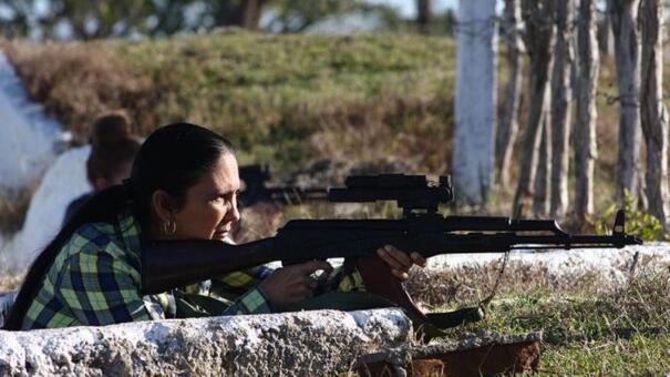 La práctica de tiro es la principal vía para la defensa personal en condiciones de agresión militar. Foto: Escambray.