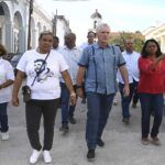 Presidente de Cuba visitó sitios de interés de municipio de La Habana (+Fotos)