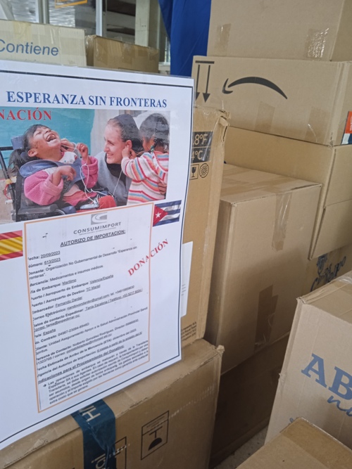 El gesto altruista fue agradecido por el personal médico, paramédico, pacientes y familiares.