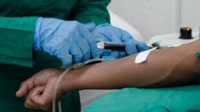 Reconocen a donantes de sangre en su jornada