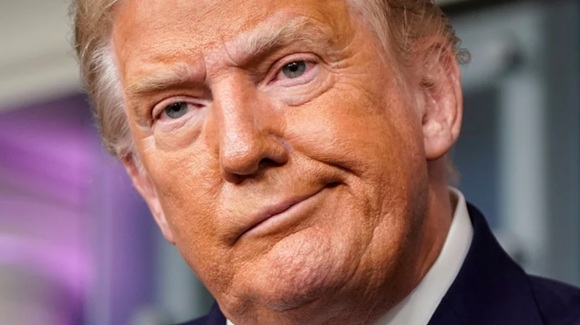 Corte Suprema: Trump podrá destituir más funcionarios, pero pierde en caso Carroll y voto por correo