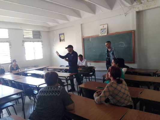 Educadores espirituanos refuerzan acciones para enfrentamiento y prevención de las drogas