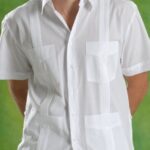 La guayabera y otras prendas de vestir oficiales