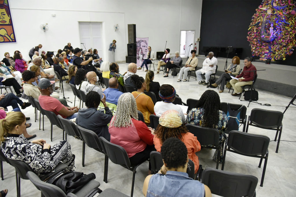 Encuentro cultural Cuba-Estados Unidos con Alice Walker presente