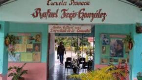 Escuela primaria vuelve a acoger a estudiantes de secundaria básica de Perea