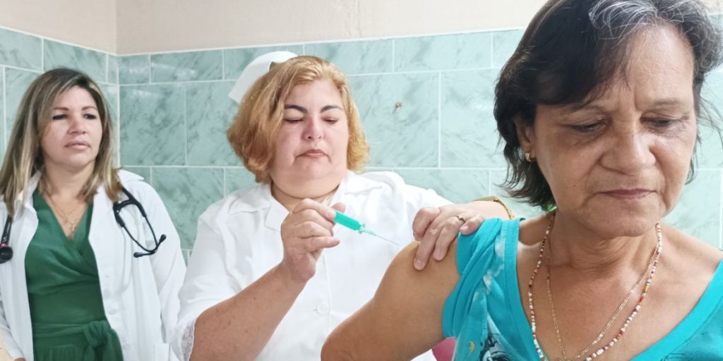 Impacta en Sancti Spíritus primera vacuna patentada en el mundo contra el cáncer de pulmón