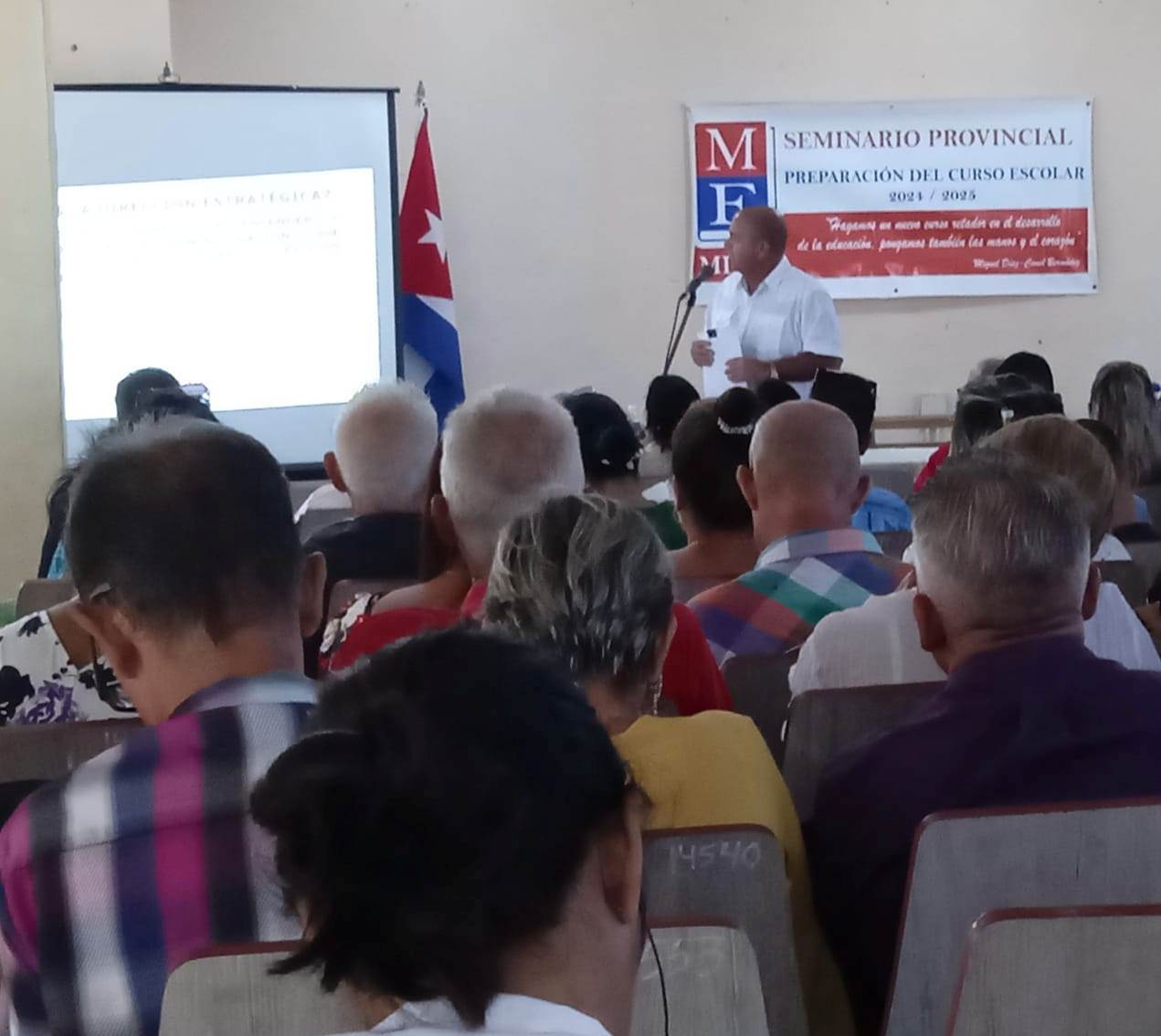 Sesiona en Sancti Spiritus Seminario preparatorio del curso escolar 2024 – 2025