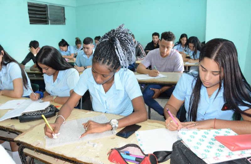 Estudiantes espirituanos en recta final para exámenes de ingreso a educación superior