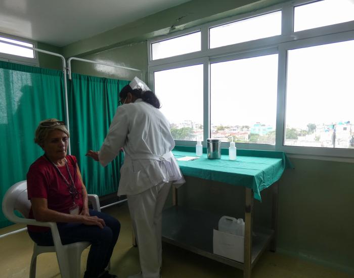 En ensayo clínico nueva versión de la vacuna Quimio-Vio para población adulta
