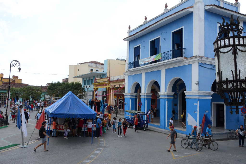 Historia e identidad en inicio de Feria del Libro en Sancti Spíritus