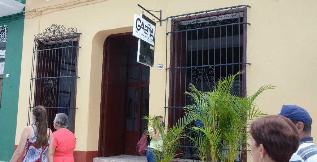 Miradas Reveladoras  cuelgan en Galería espirituana
