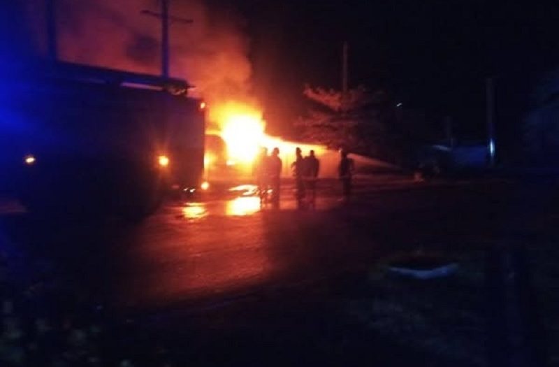 Extinguido incendio en planta espirituana de asfalto (+ Audio y Fotos)