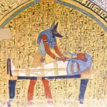 Anubis, el dios egipcio de la momificación y la muerte