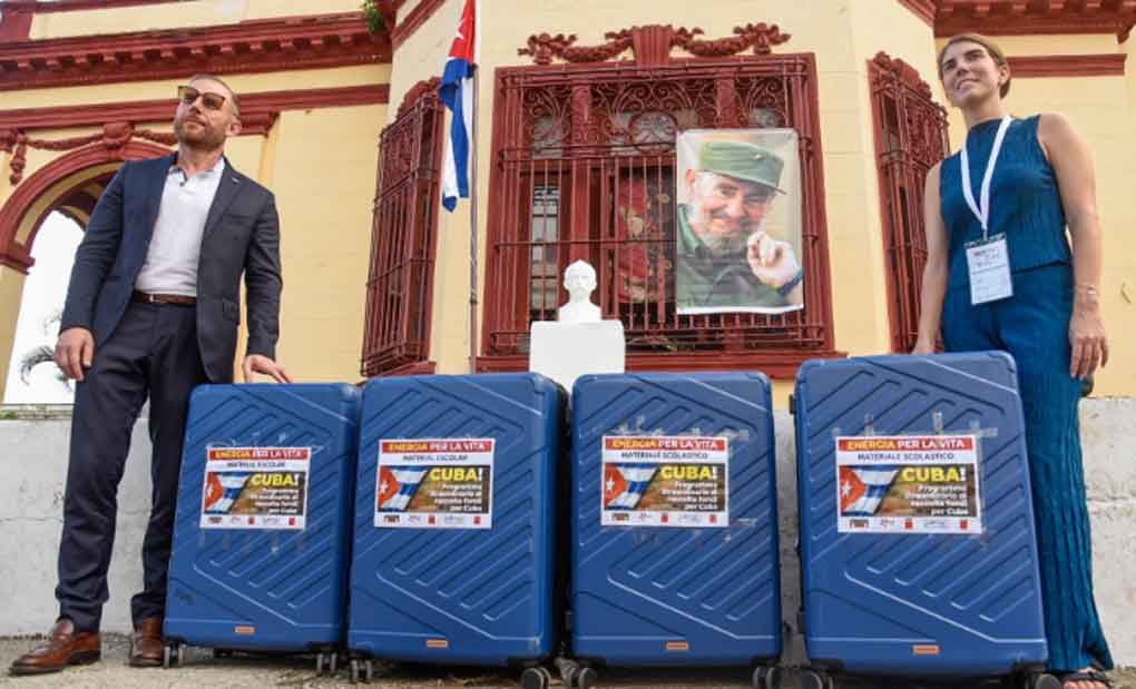 Movimiento italiano Ruta a Cuba entrega ayuda solidaria en La Habana