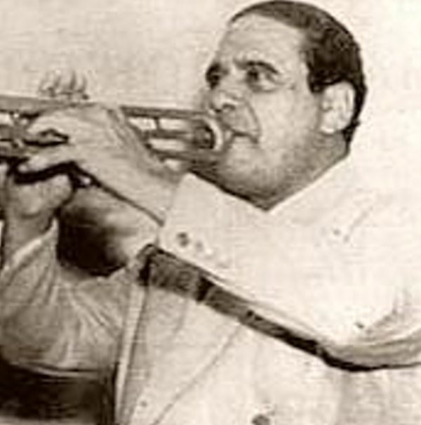 Julio Cueva: Un trinitario cubanísimo