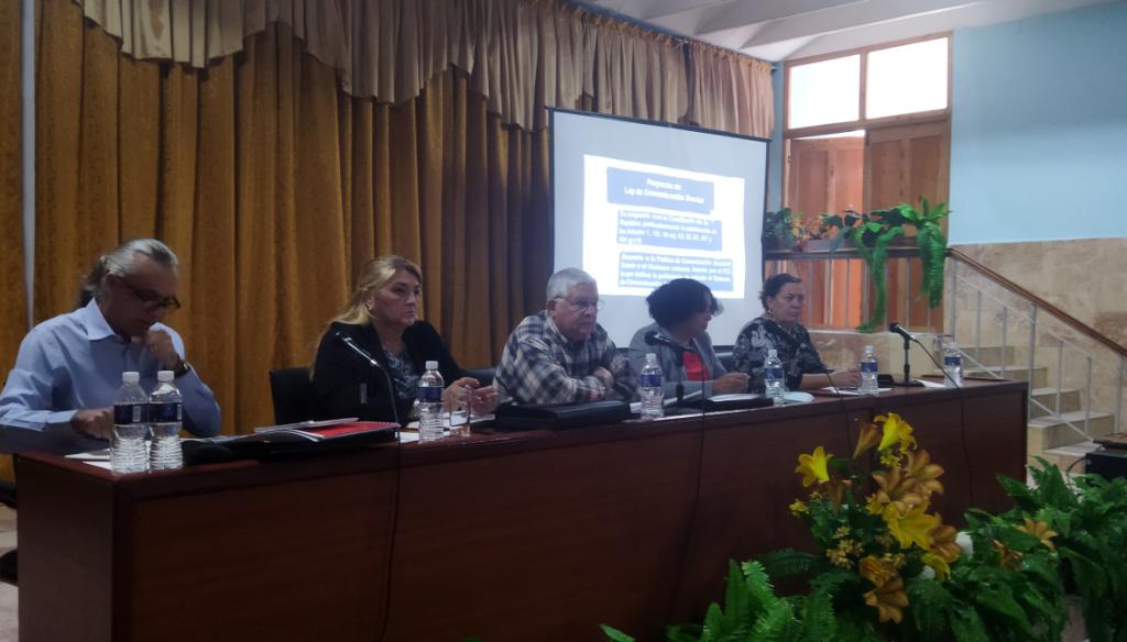 Debaten en Sancti Spíritus sobre proyecto de Ley de Comunicación Social