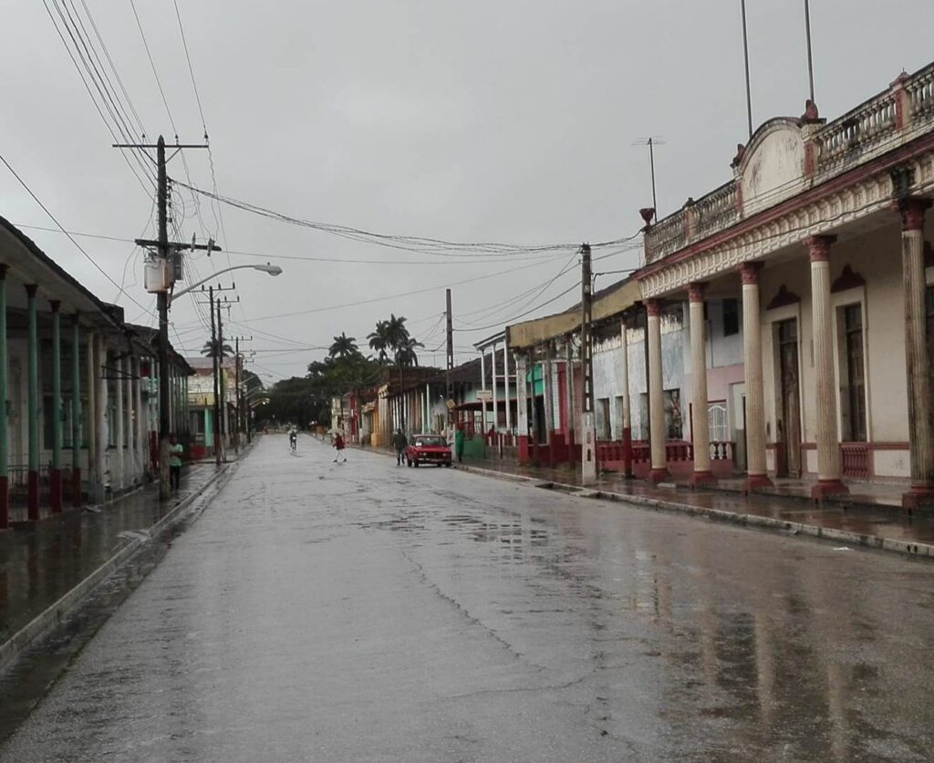 Alertan sobre incremento de lluvias en occidente y centro de Cuba