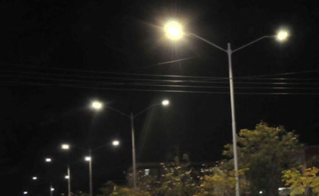 Instalación de luminarias LED contribuye al ahorro energético en Sancti Spíritus