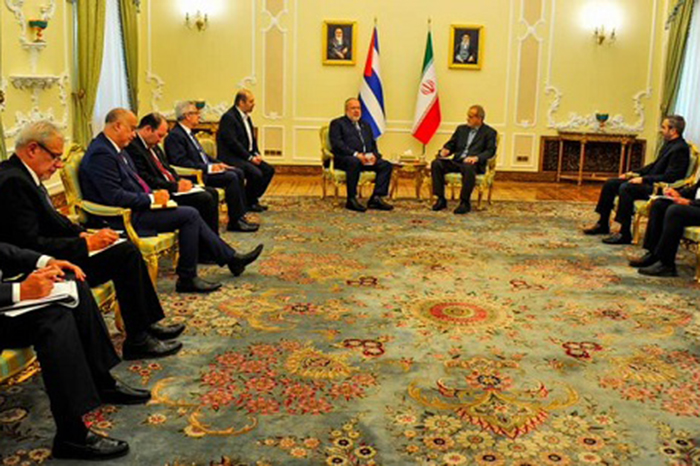 Primer Ministro cubano asiste a investidura de nuevo presidente de Irán