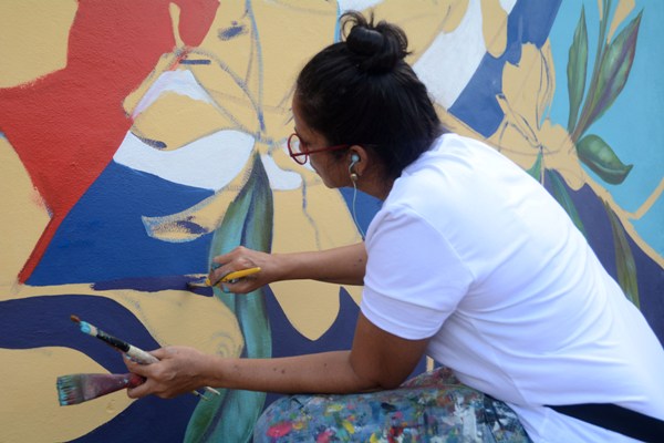 Detalles del mural que en lo adelante será otro de los motivos en los muros de la Casa de la Guayabera. Foto: Oscar Alfonso Sosa.