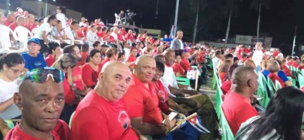 Multitudinaria la participación en el acto central nacional por el 26 de Julio en Sancti Spiritus. Foto: Arelys García.