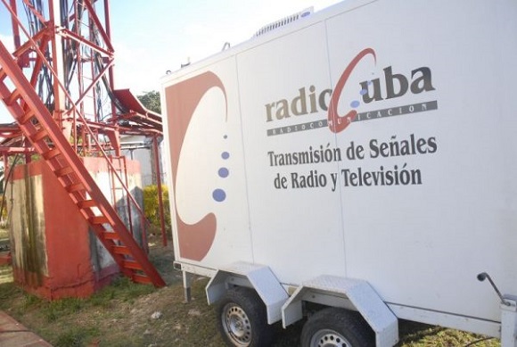 División RadioCuba Sancti Spíritus labora en el mantenimiento de transmisores