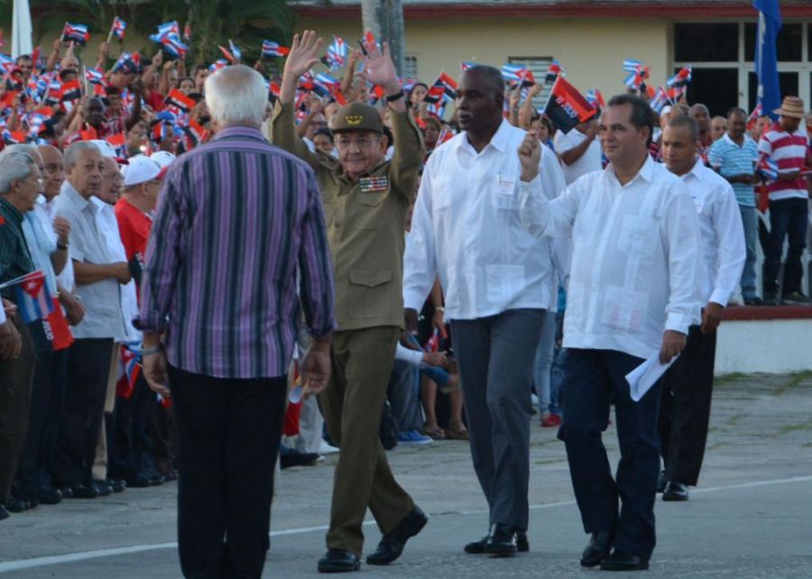 Raúl Castro en el corazón de Sancti Spíritus (+ fotos)