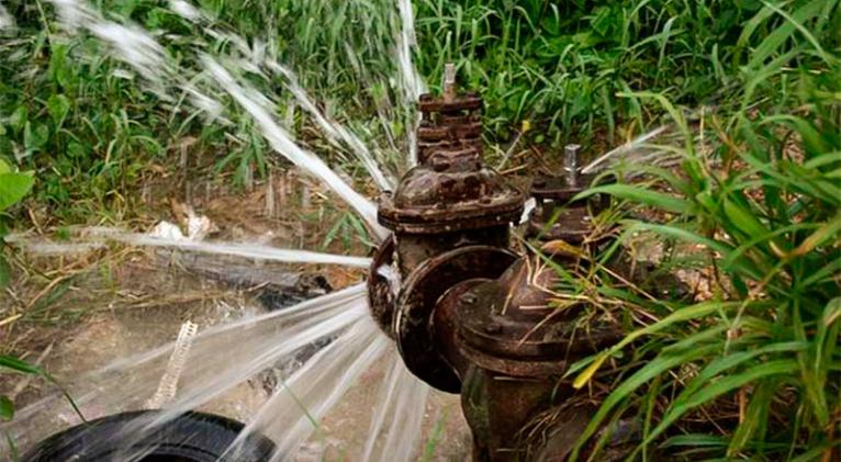 Pobladores de Siguaney precisan solución para limitaciones en el abasto de agua