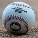 Gallos noquean a Alazanes e igualan serie particular entre ambos