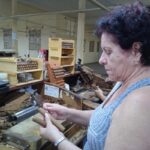 A buen ritmo producción de fábrica de tabaco torcido de Perea