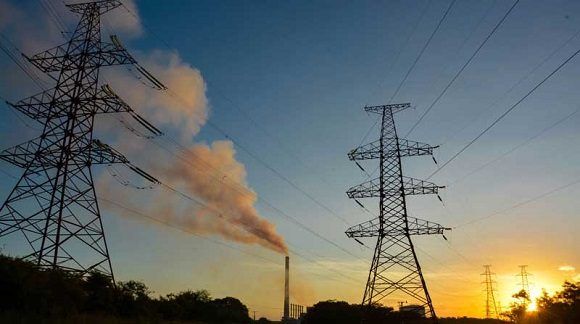 Laboran en recuperación del Sistema Electroenergético Nacional tras nueva desconexión (+ video)
