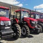 Vegueros espirituanos dispondrán de nuevos tractores