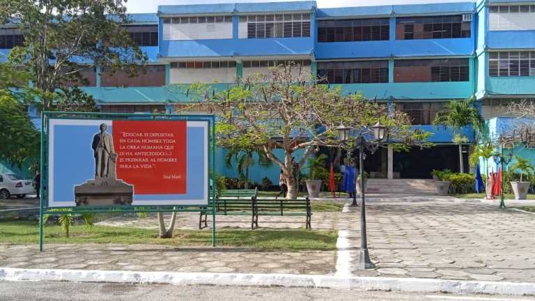 Universidad espirituana apuesta por la calidad de sus programas académicos