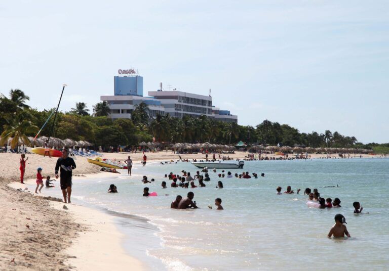 Fiesta de despedida del verano este sábado en Playa Ancón
