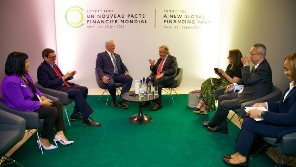 Díaz-Canel se reúne con líderes internacionales en París